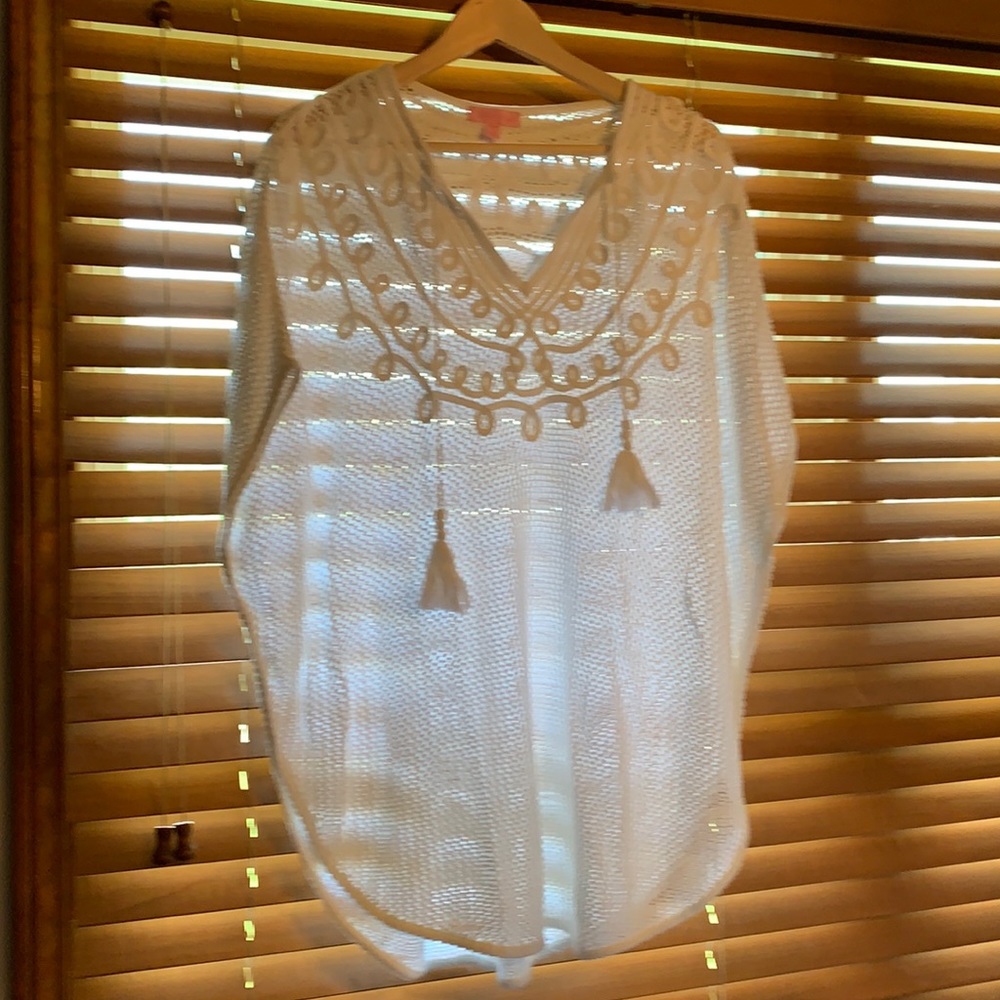 Nwot Lilly Pulitzer white poncho beach tunic